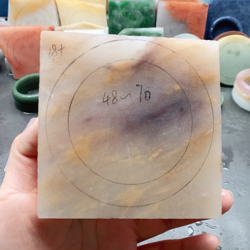 【闪购商品】未镶嵌手镯石英质玉（金丝玉）定制