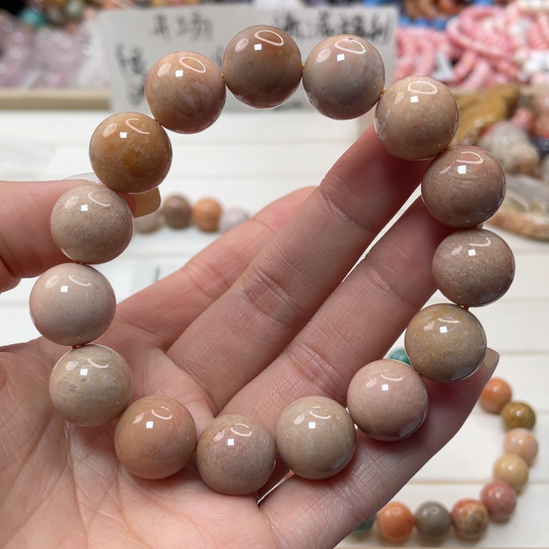 未镶嵌手链硅化玉白**水149