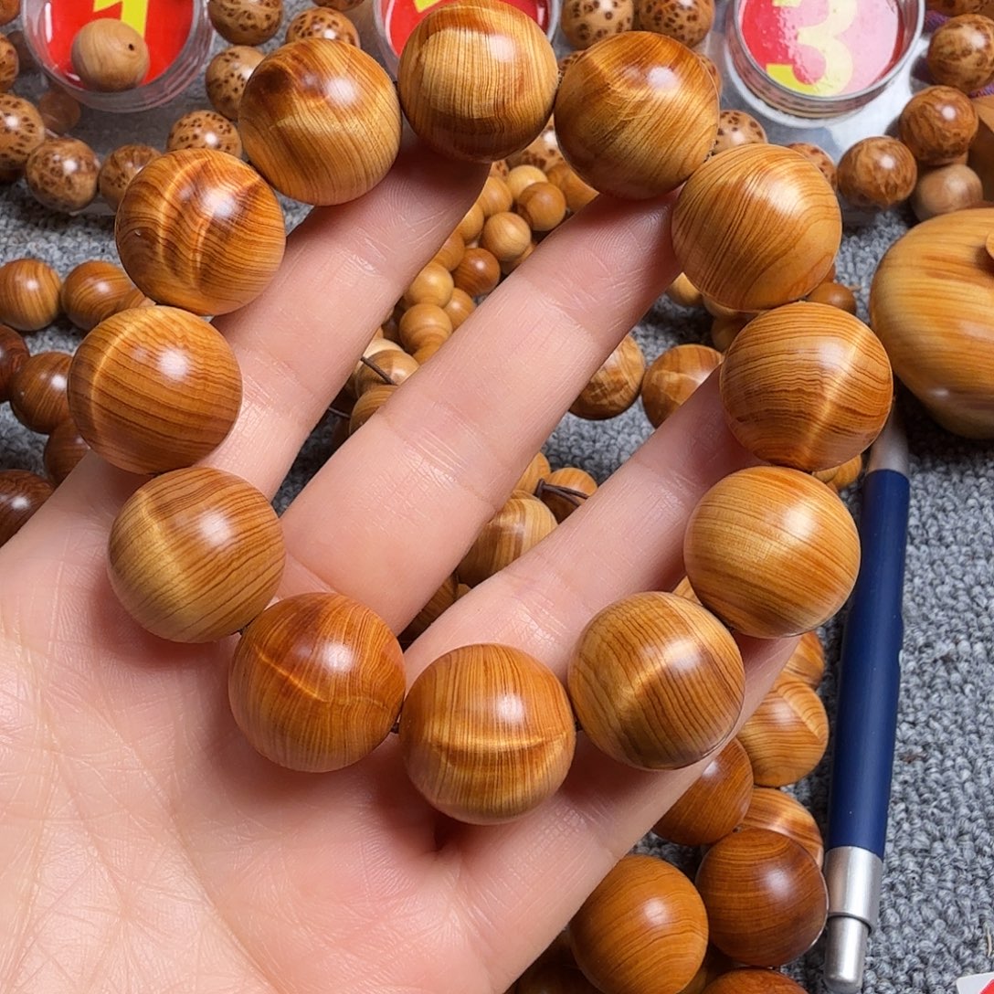 大***吨柏木（崖柏）太行崖柏2.0闪电