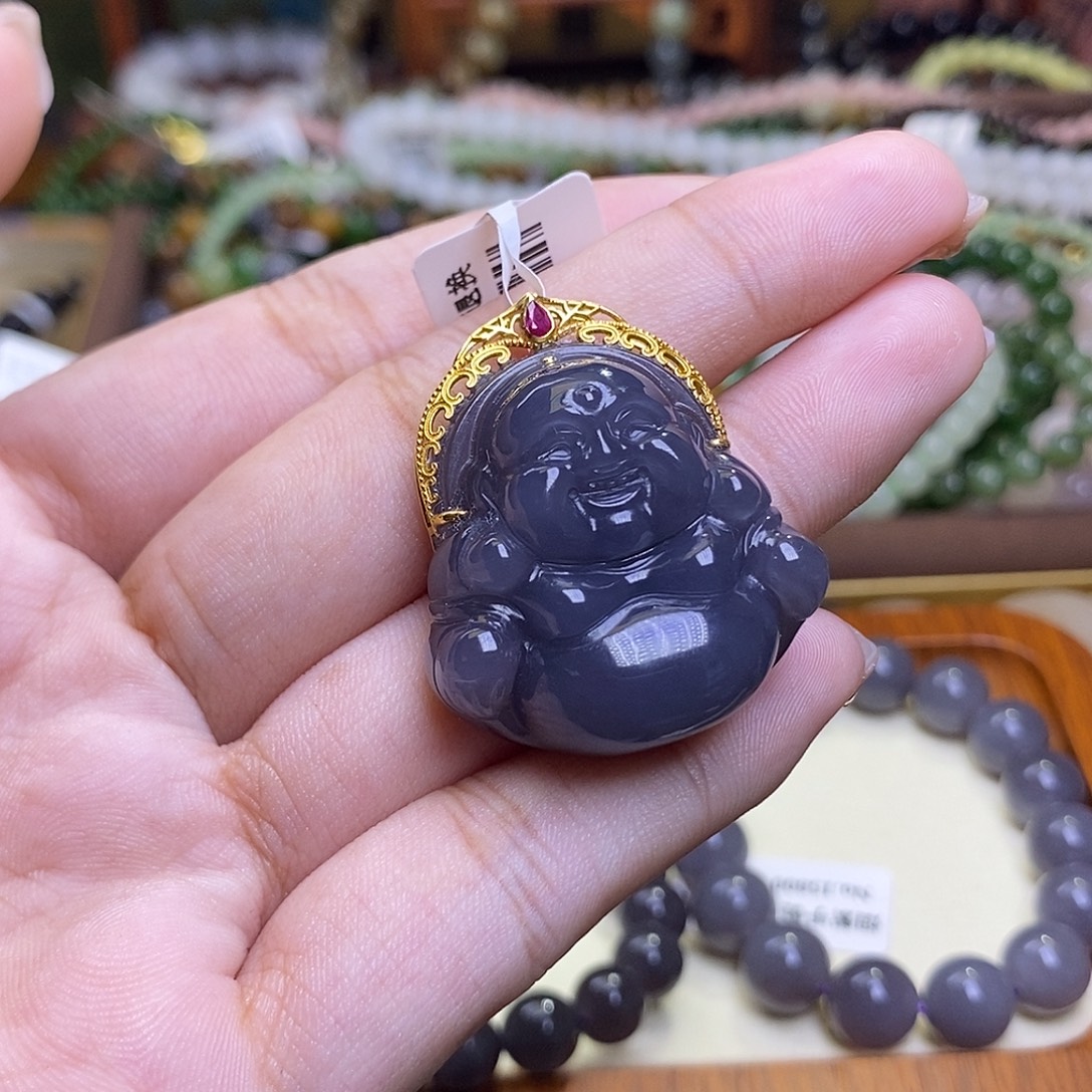 和田玉未镶嵌颈饰浓烟紫金镶老矿料佛公