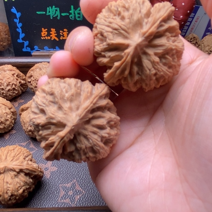 文玩核桃吊坠苹果园42全