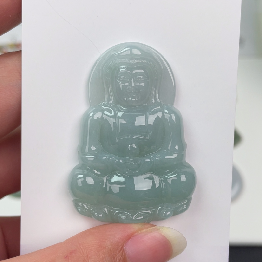 翡翠未镶嵌颈饰观音