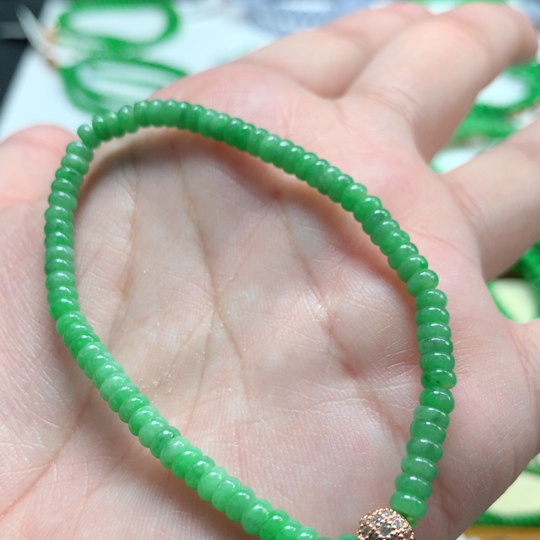 翡翠未镶嵌手链翡翠
