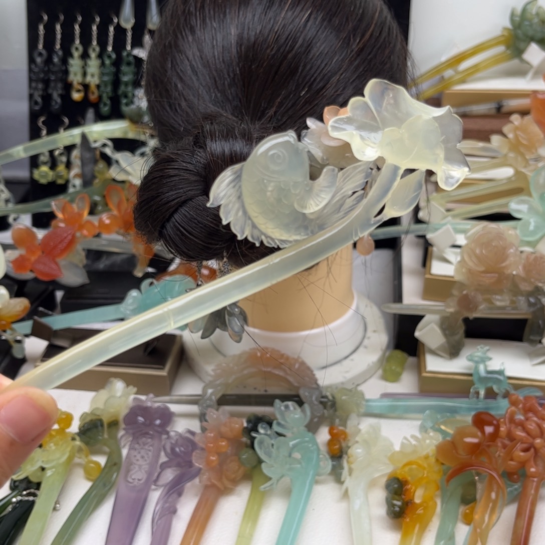 蛇纹石玉合金发簪