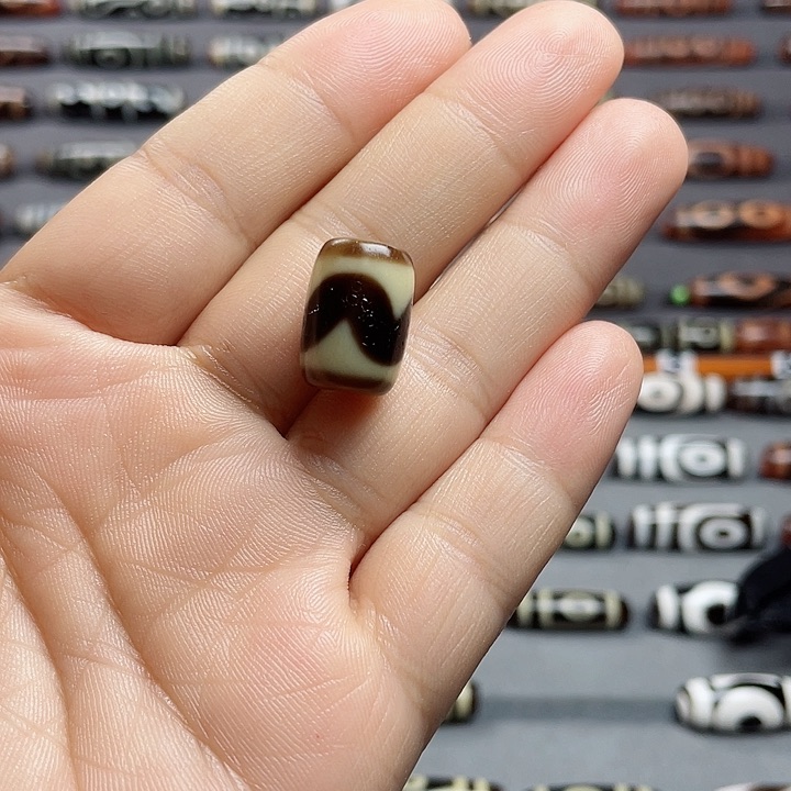 玛瑙/玉髓颈饰未镶嵌随***