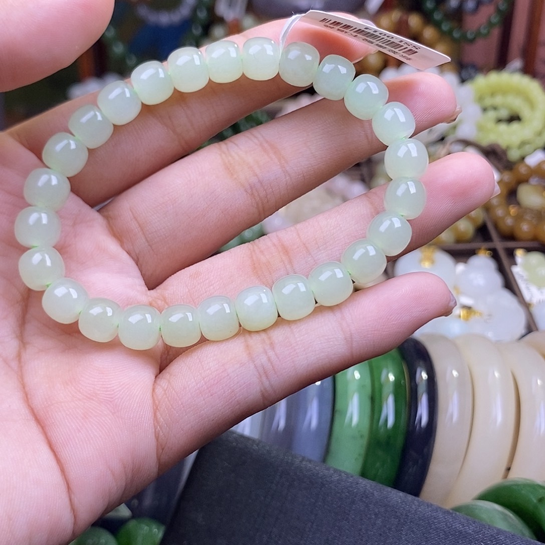 和田玉未镶嵌颈饰晴水老型手串8m'