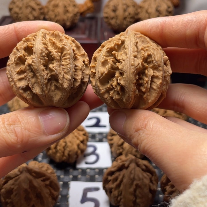 D***_吊坠文玩核桃秦岭核桃