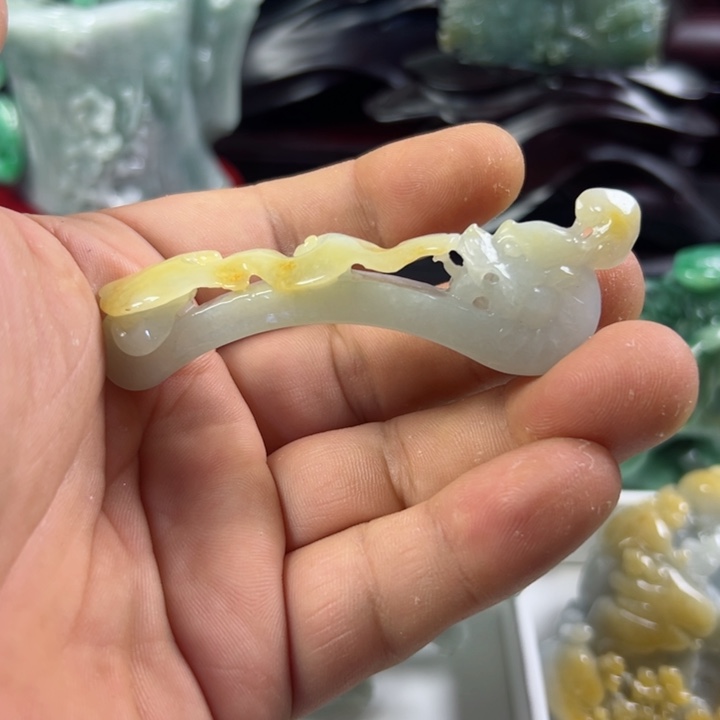 翡翠摆件未镶嵌翡翠