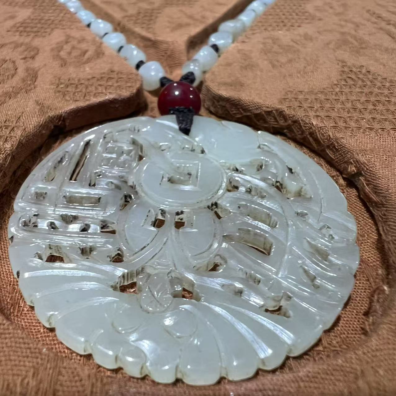 JY017/HS 雕刻白/挂坠
