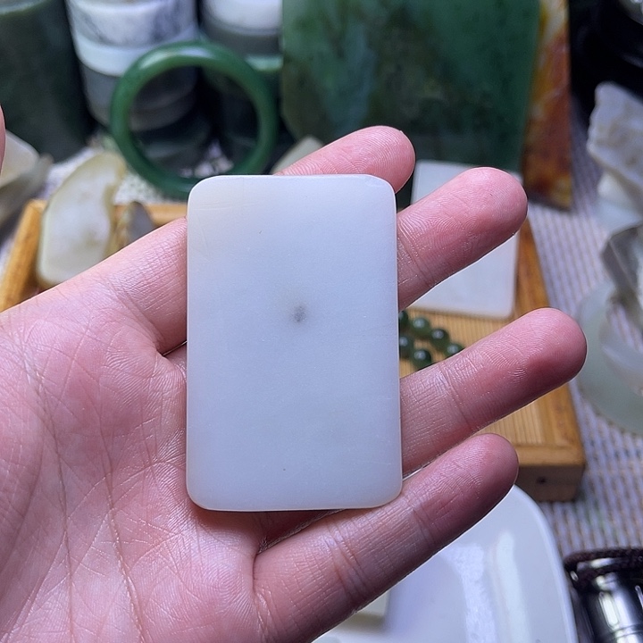 未镶嵌和田玉珠宝半成品禾****?