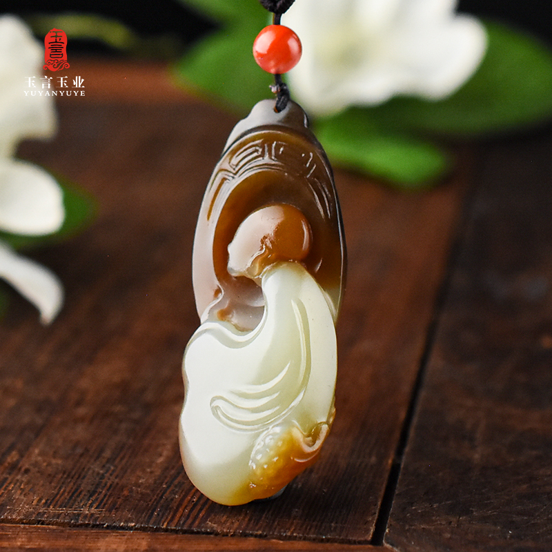 新疆和田玉且末金山糖白悟道吊坠挂件