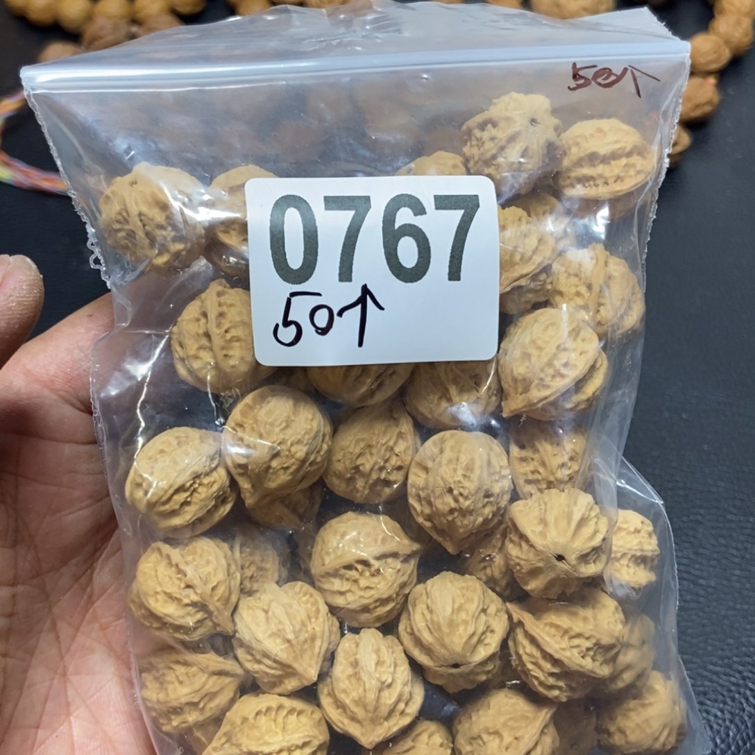 文玩核桃吊坠空**也秋子