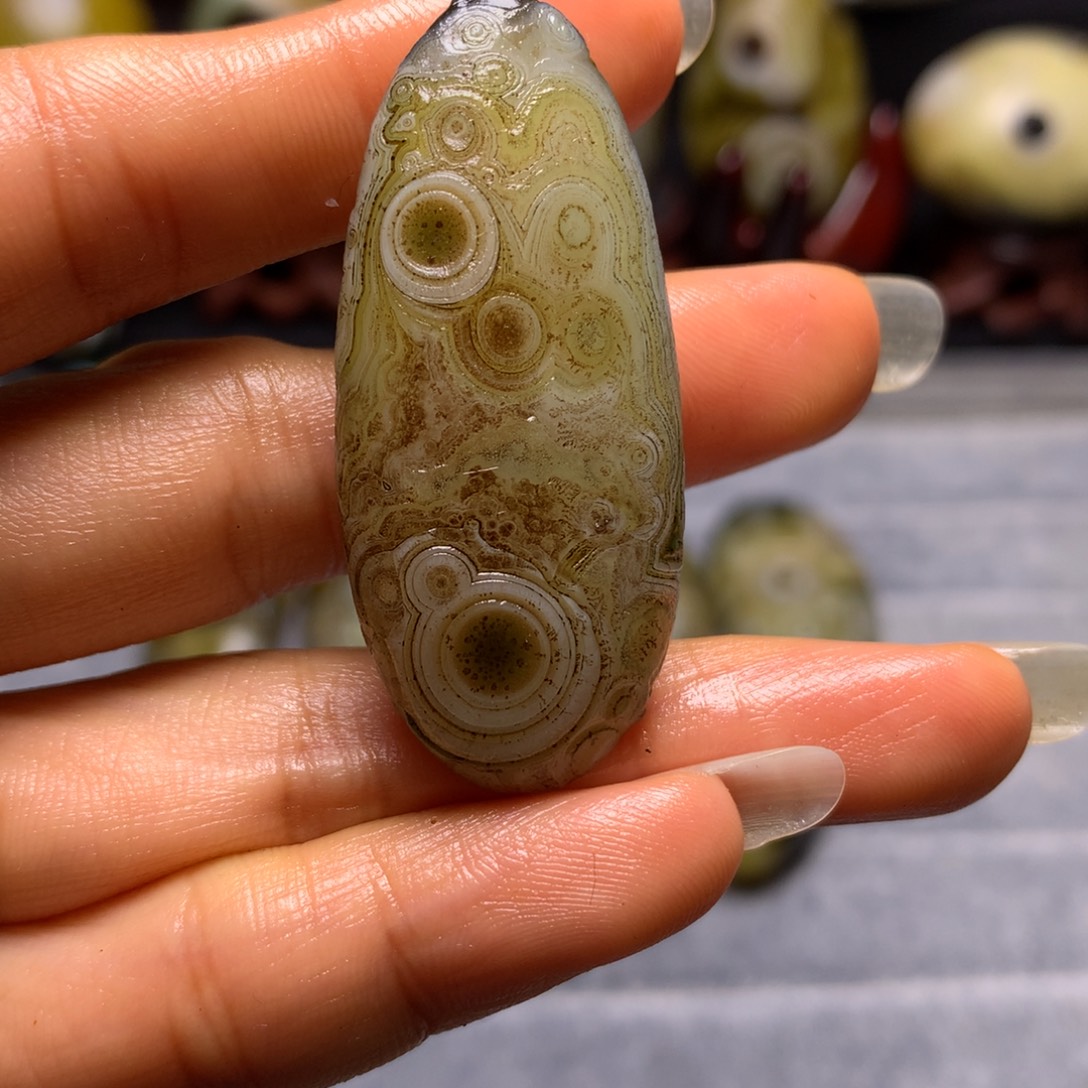 z***8玛瑙/玉髓未镶嵌裸石