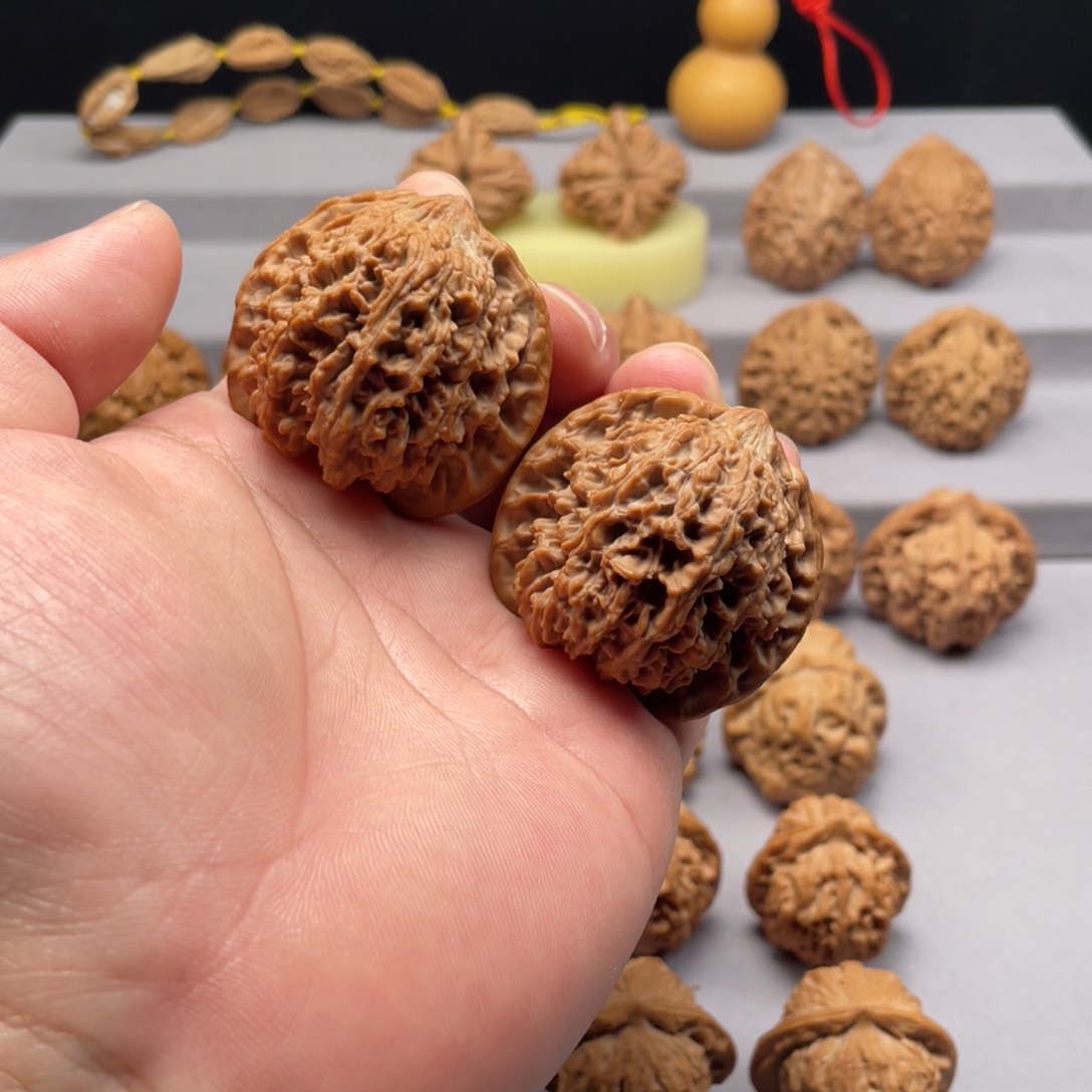 文玩核桃把件43满天星