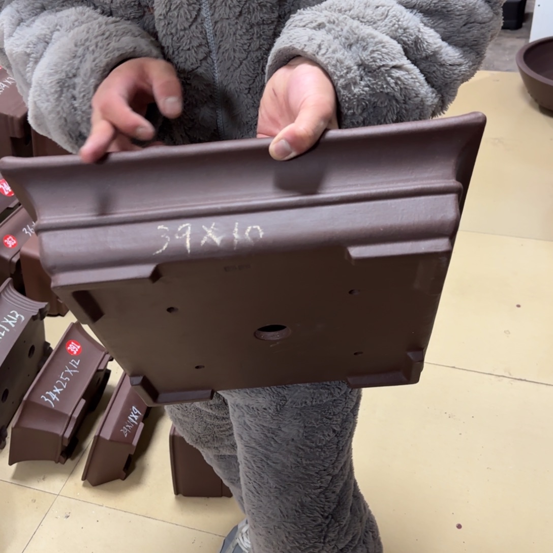 紫砂花盆呜呜呜呜