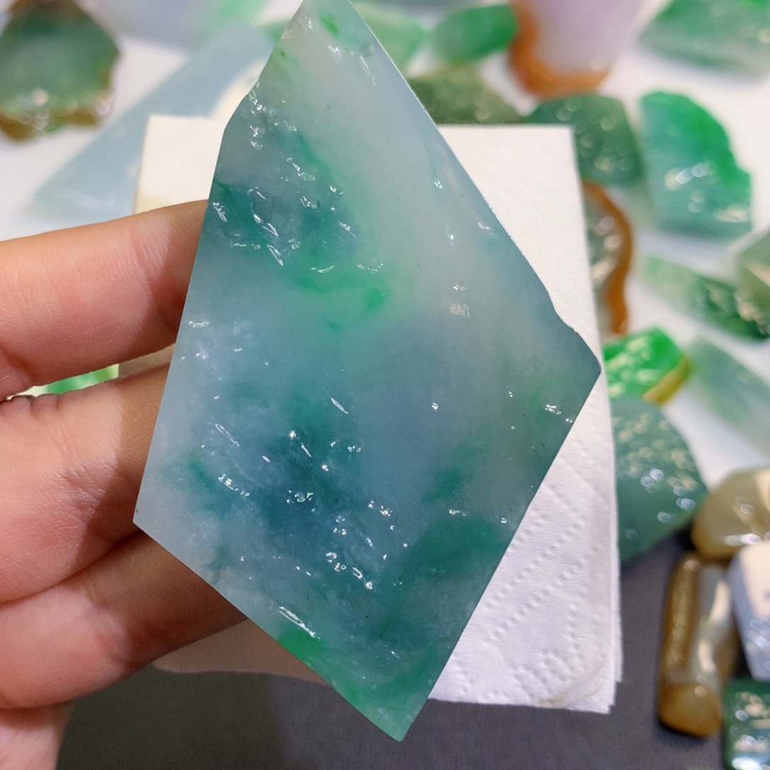 【闪购商品】翡翠吊坠(不含链)未镶嵌