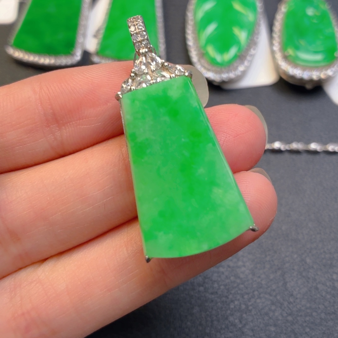 翡翠银S925镶嵌吊坠(不含链)