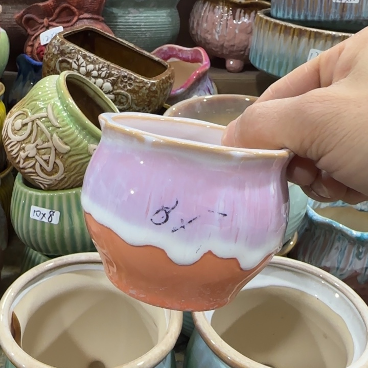 凑9块包邮，有孔，陶瓷花盆