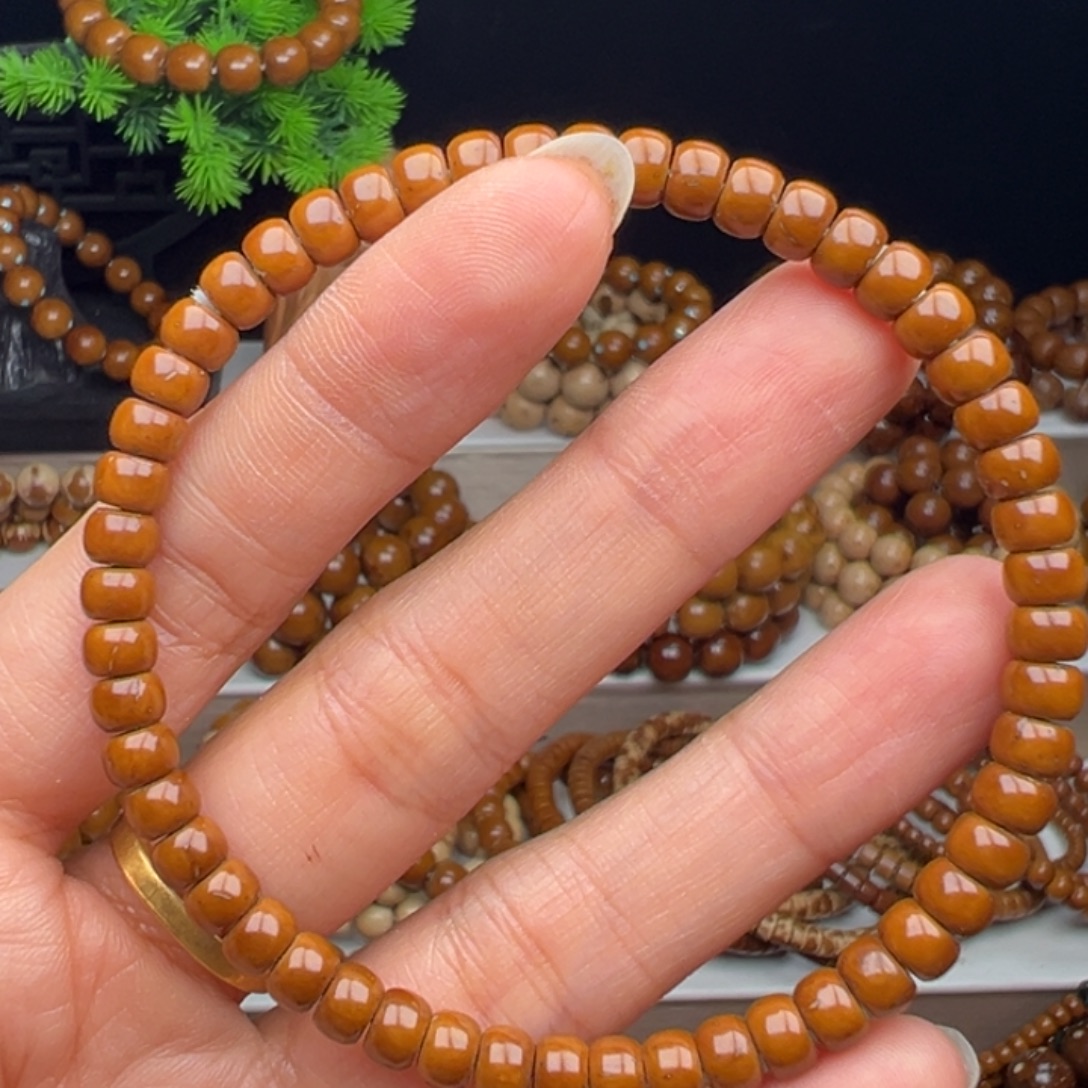 王***力手串紫金鼠卡5.5实心纯肉