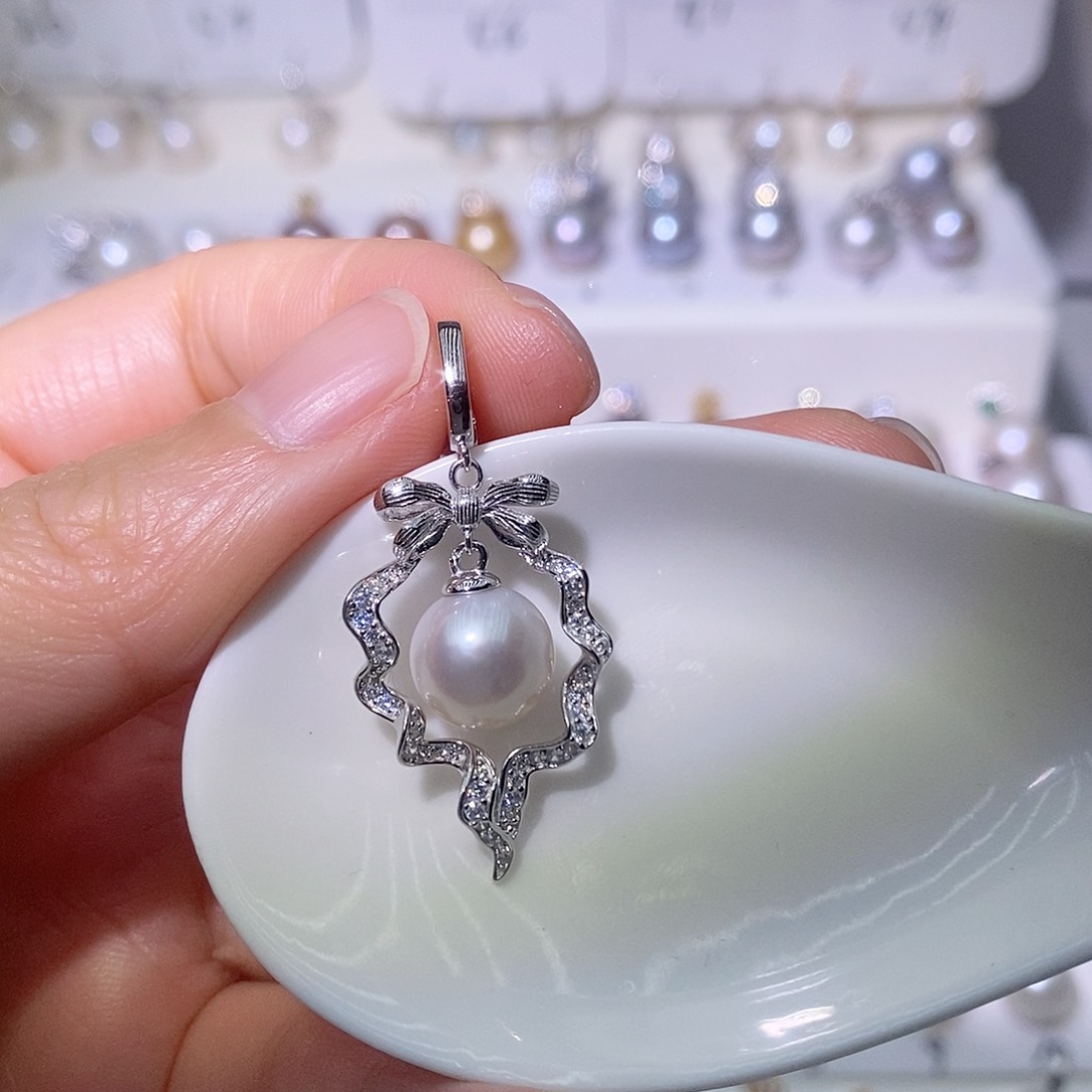 淡水珍珠吊坠(赠链)银S925镶嵌尺寸10毫米