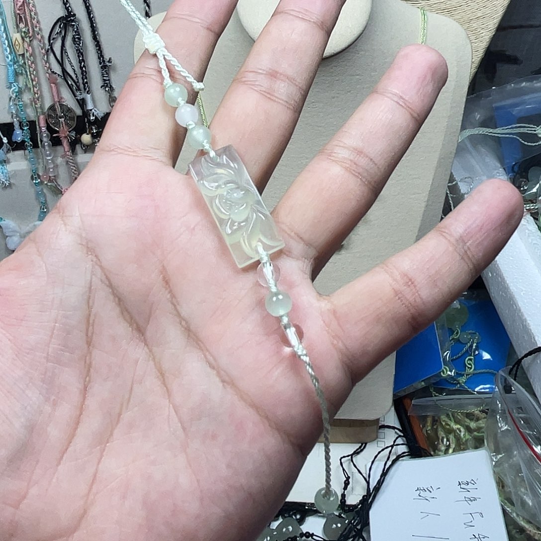 蛇纹石玉合金颈饰