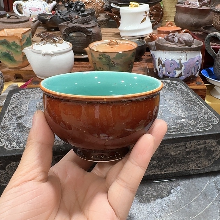 主人杯子哈。。品茗瓷