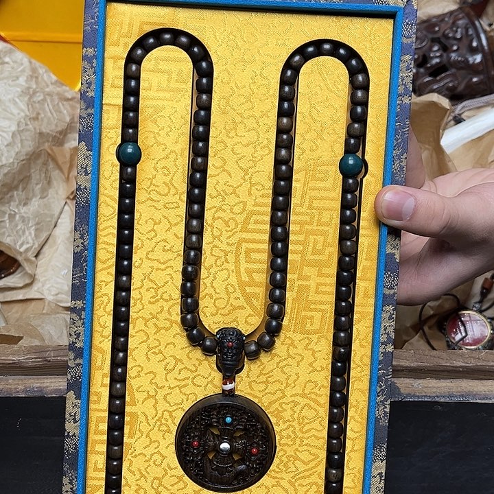 大叶紫檀（黑酸枝木类）