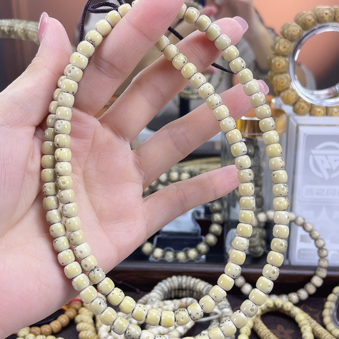 吊坠星月菩提半壁留白108