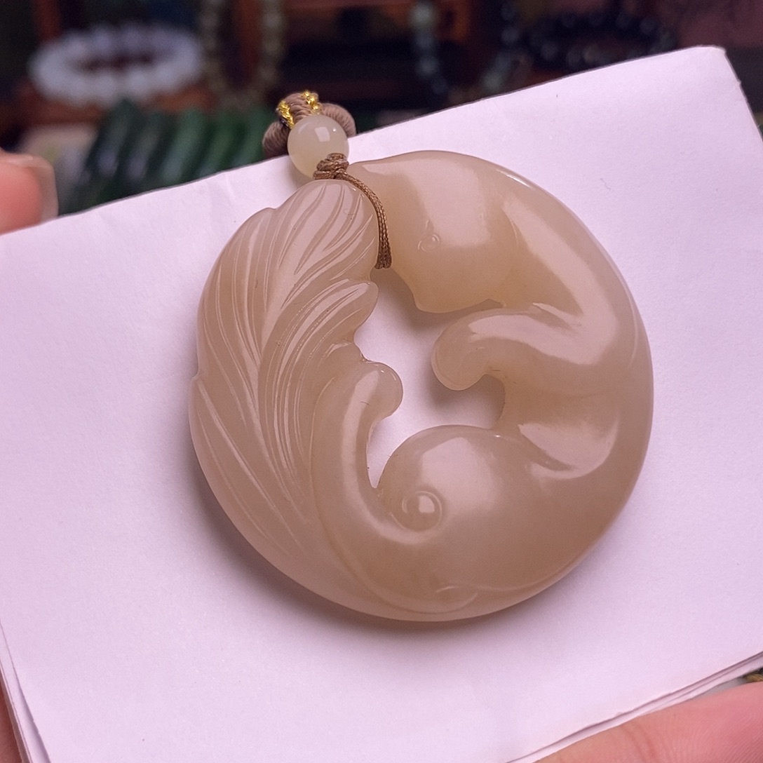 和田玉未镶嵌颈饰藕粉红粉老矿料大凤九