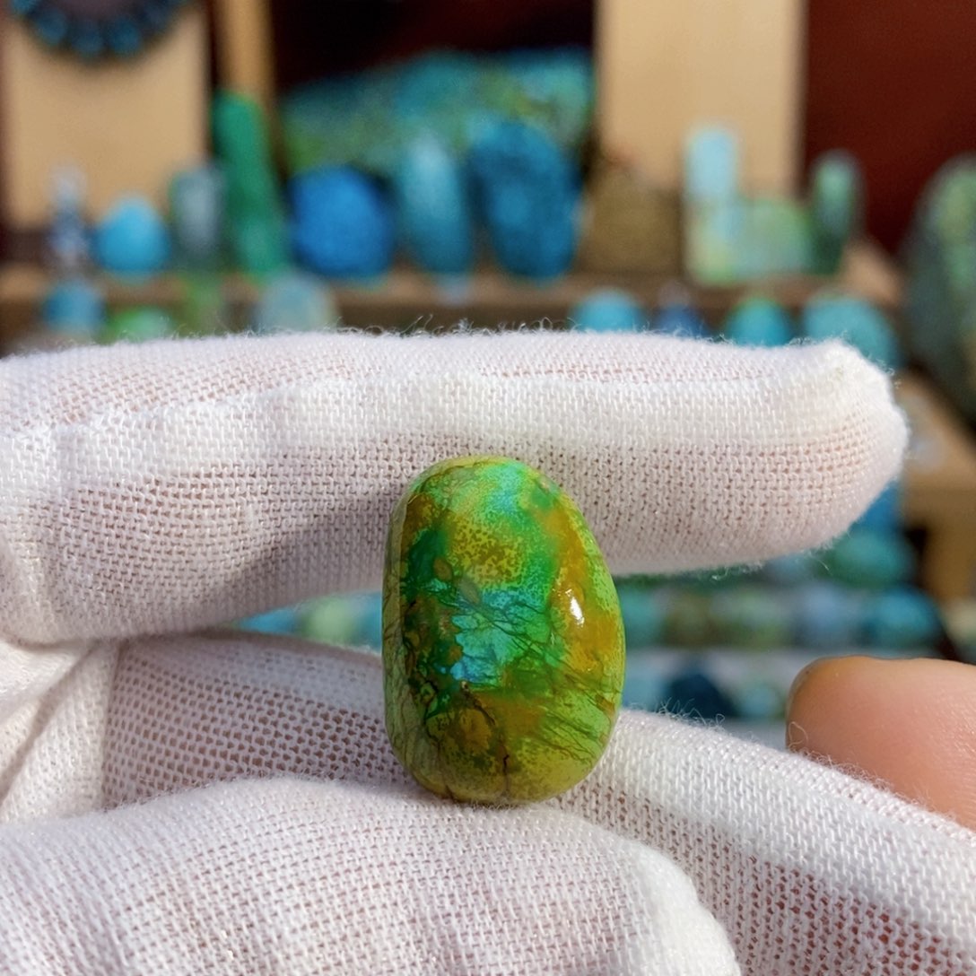 定制绿松石玉华三彩吊坠