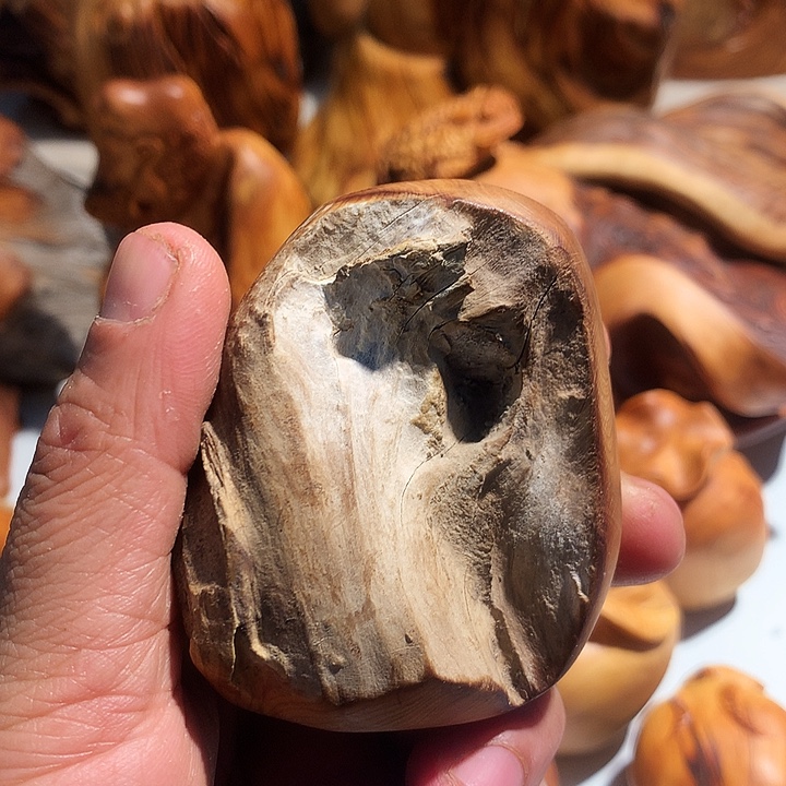 唐***年香榧木太行崖柏手把件