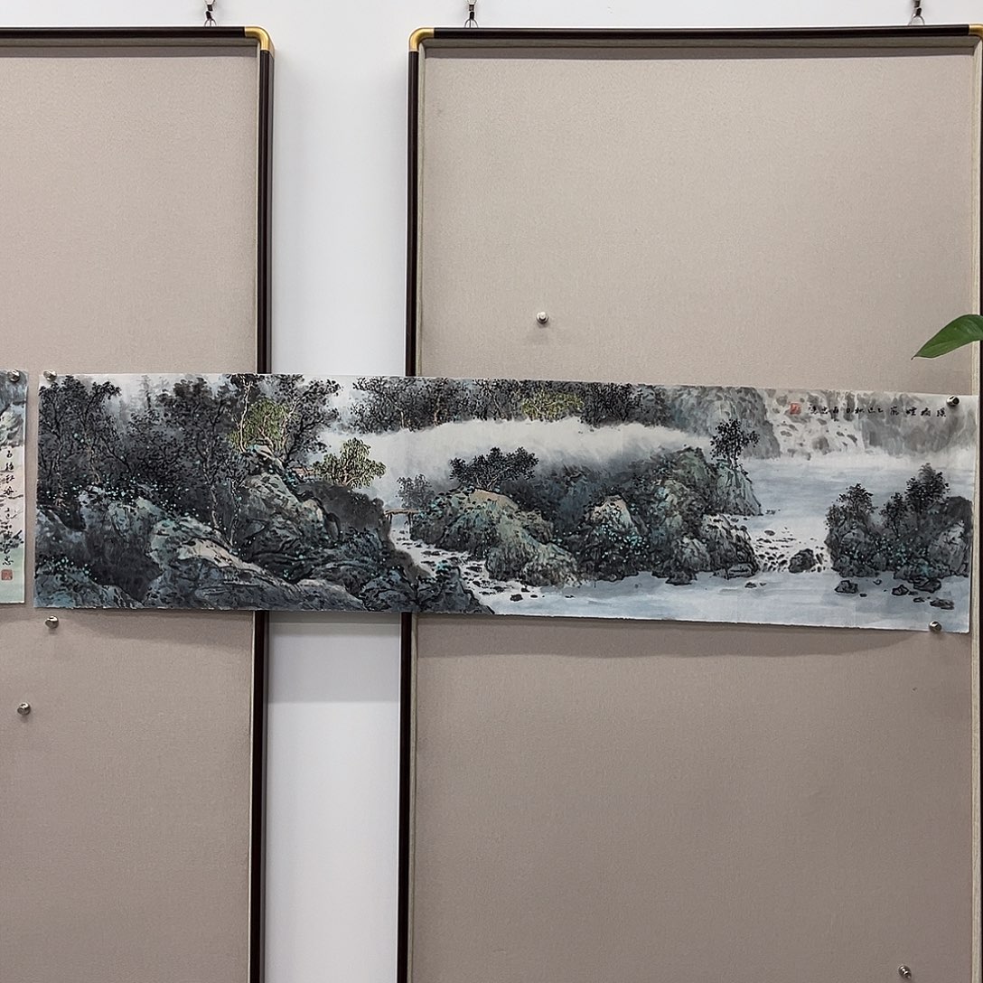 国画艺术家真人手绘