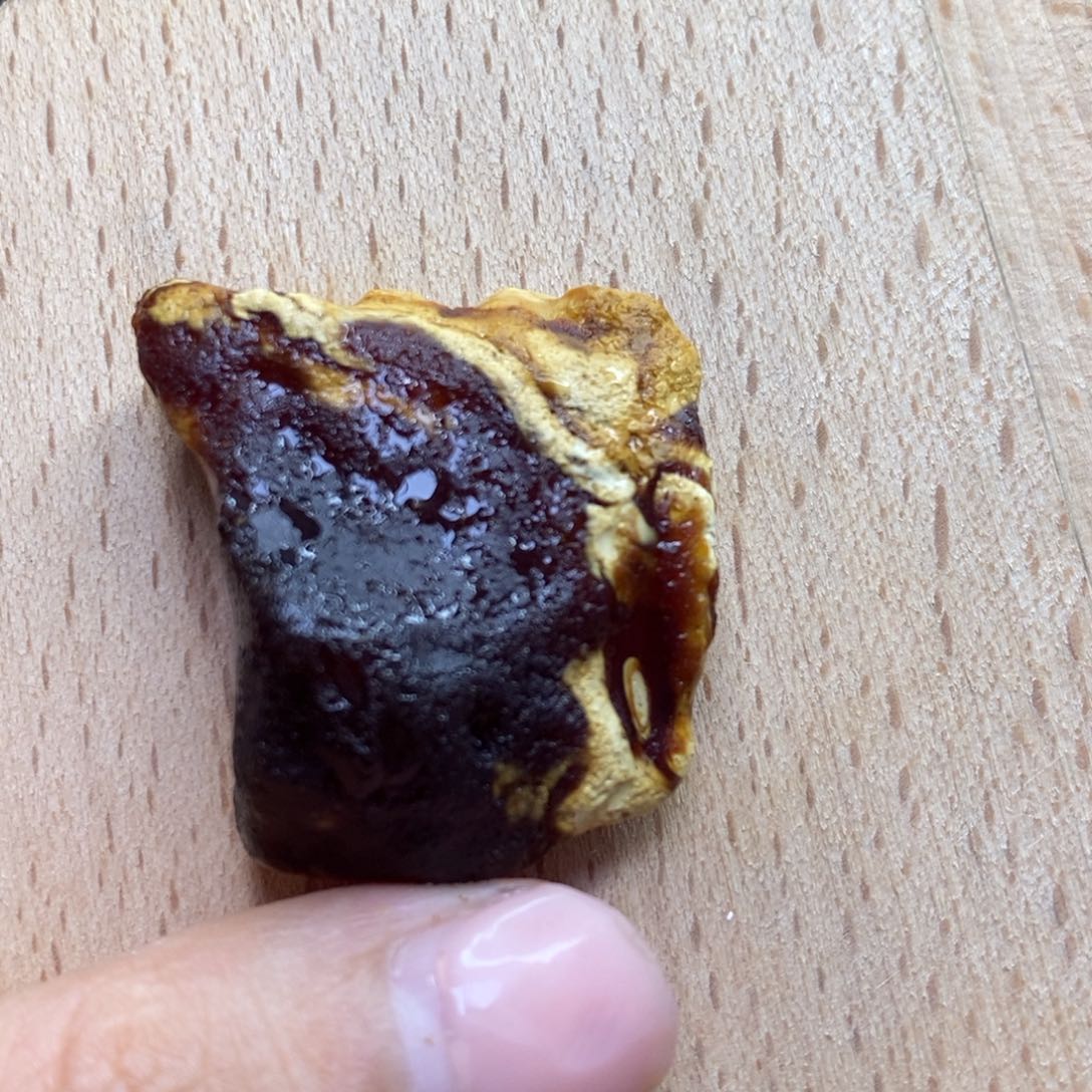 定制琥珀未镶嵌梨