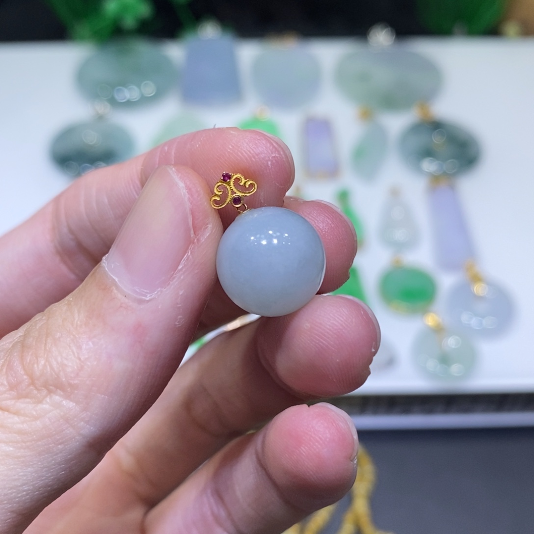 翡翠18K金镶嵌吊坠(不含链)