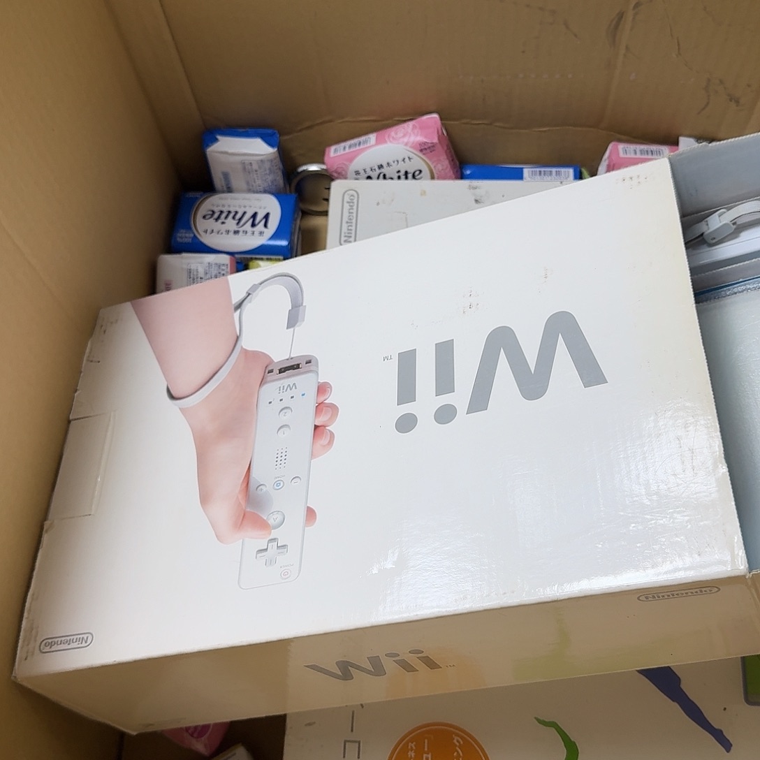 尹**哥中古商品，瑕疵品，不保好坏。911