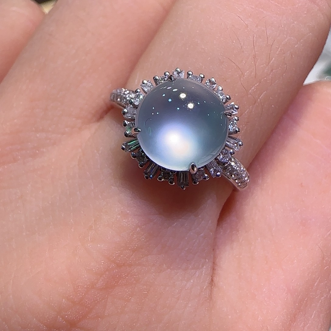 翡翠戒指18K金镶嵌戒指