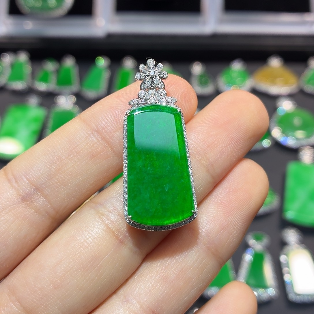 翡翠18K金镶嵌吊坠(不含链)翡翠