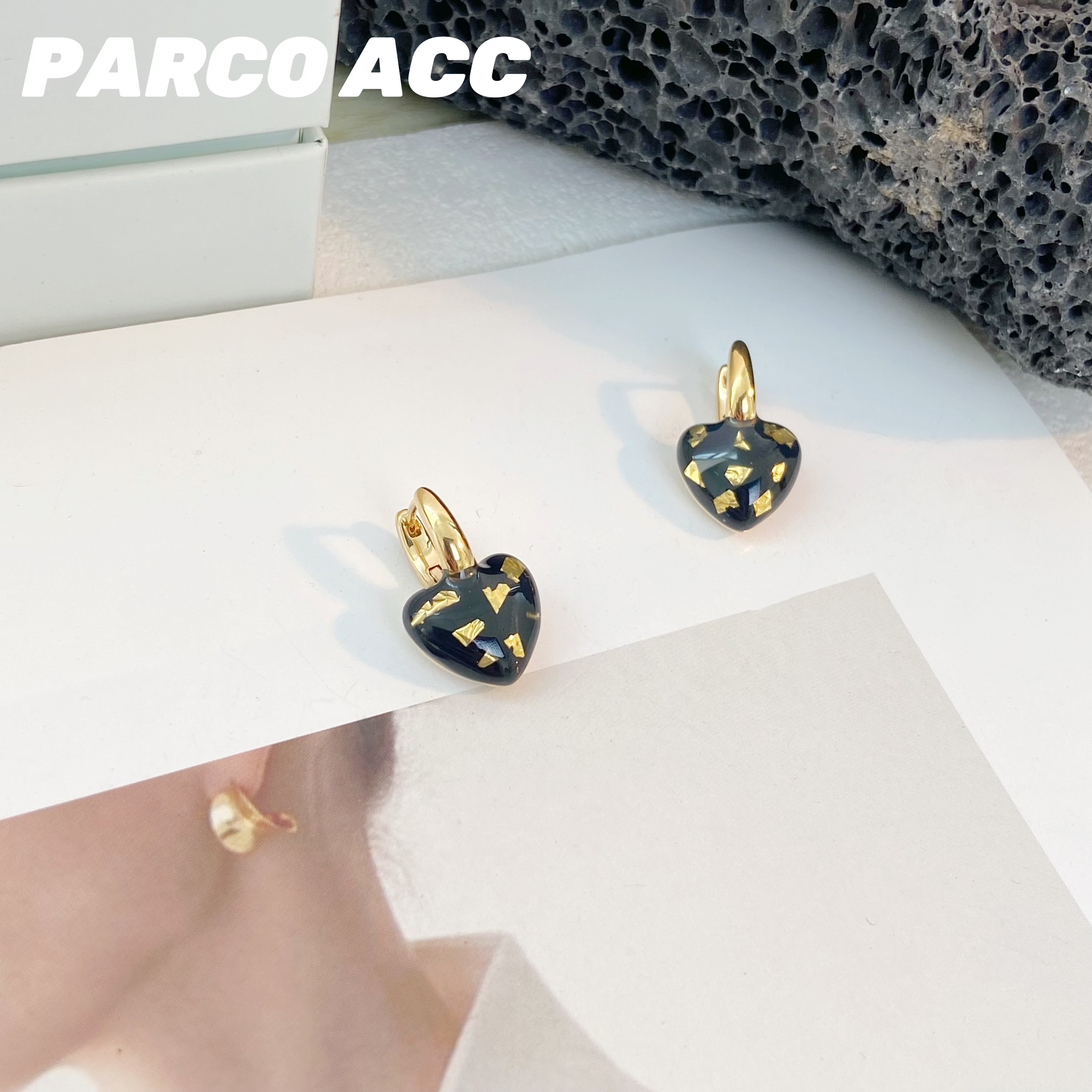 铜合金珐琅耳饰 TC111 丹麦黑金图腾爱心耳扣