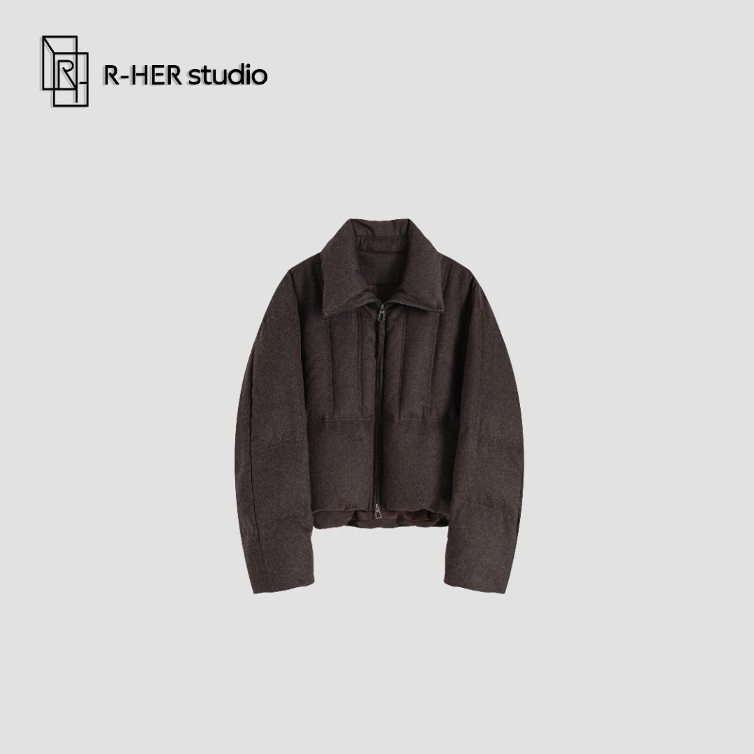 R-HER“冬日modern”肯豆风翻领低调雅致老钱风女保暖百搭外套Y3080