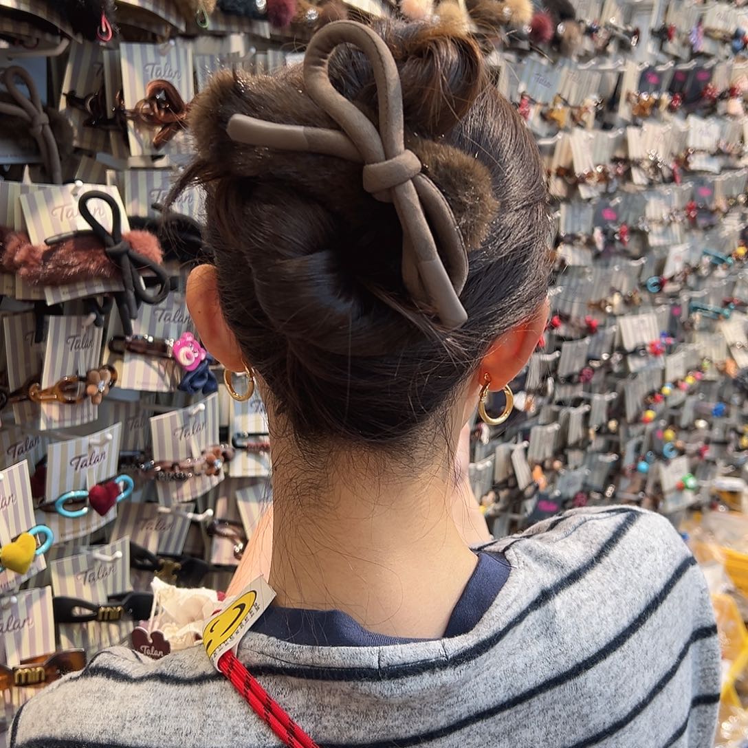 布艺铁合金大号蝴蝶结懒人