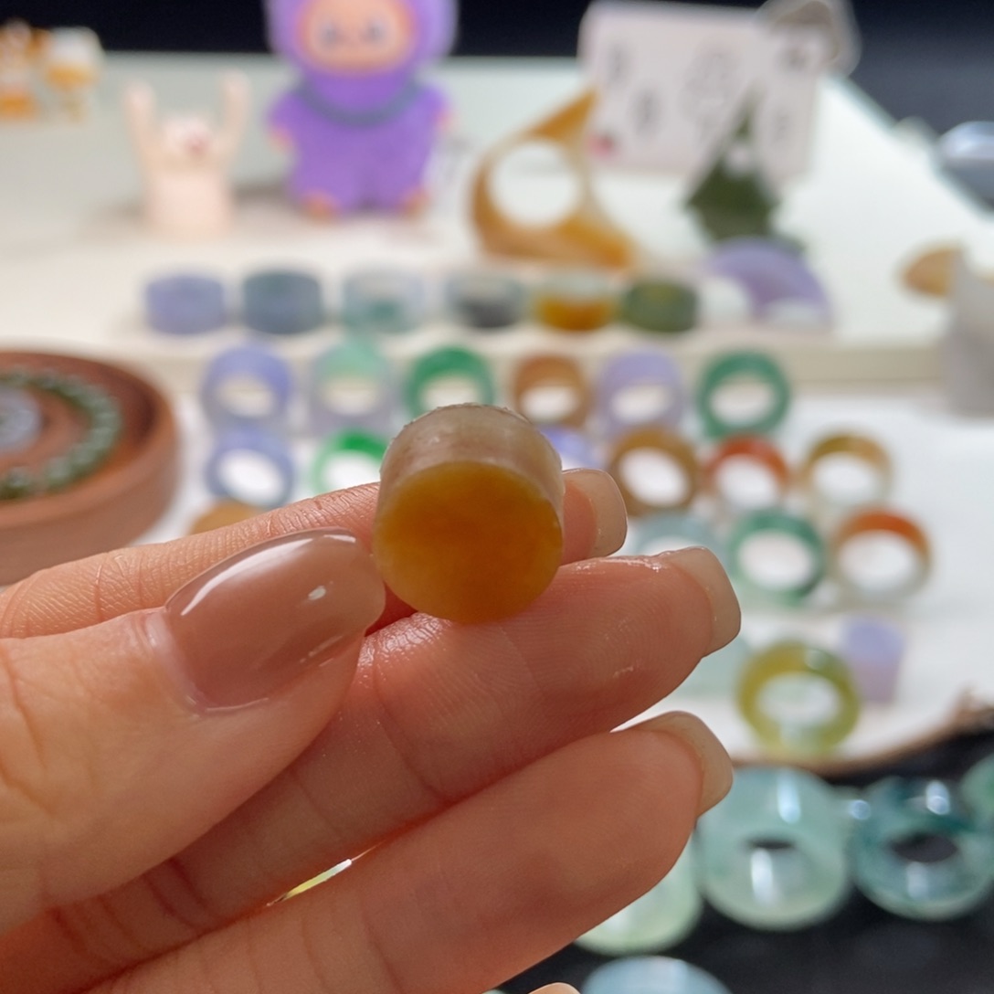 未镶嵌定制翡翠橘黄