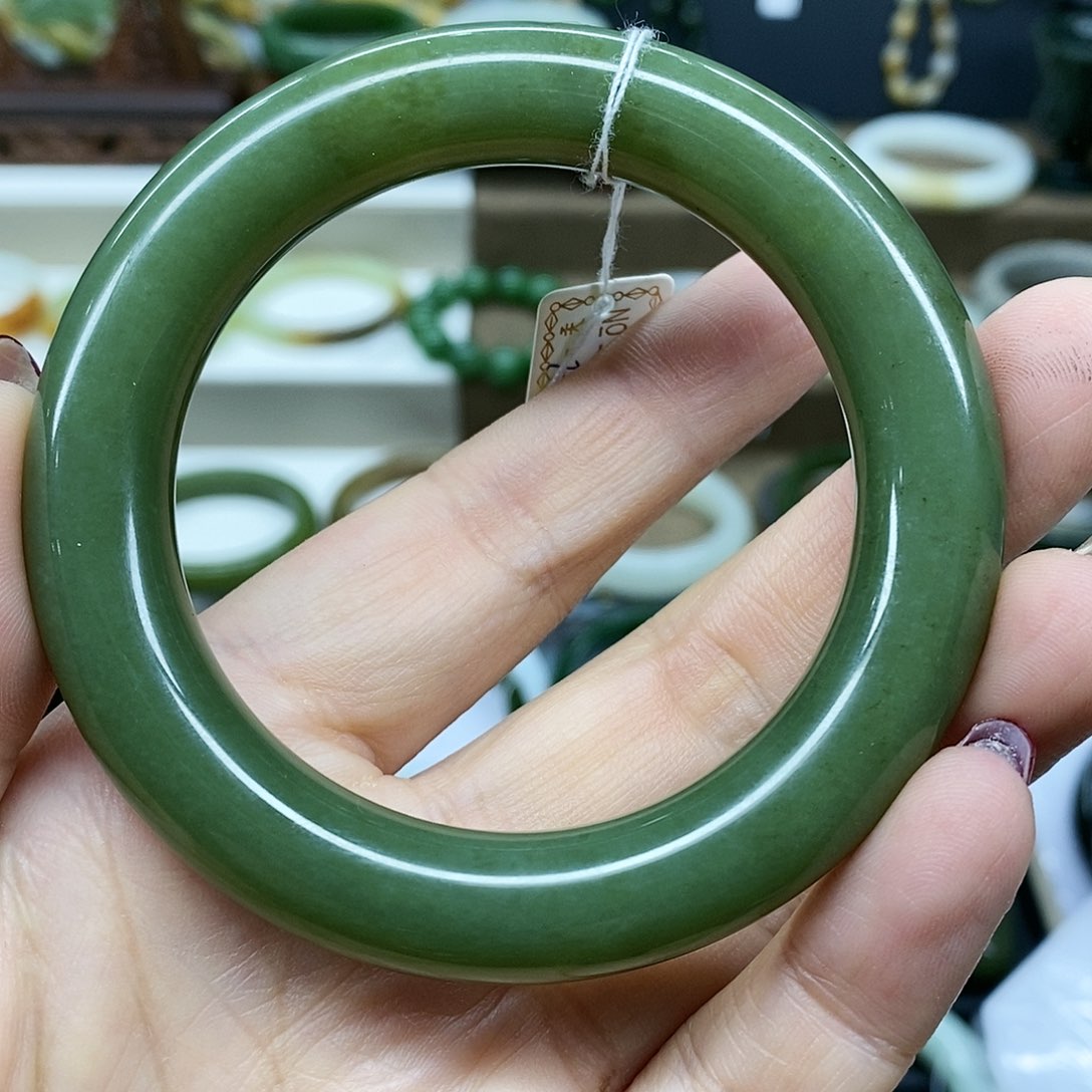 【闪购商品】和田玉手镯未镶嵌