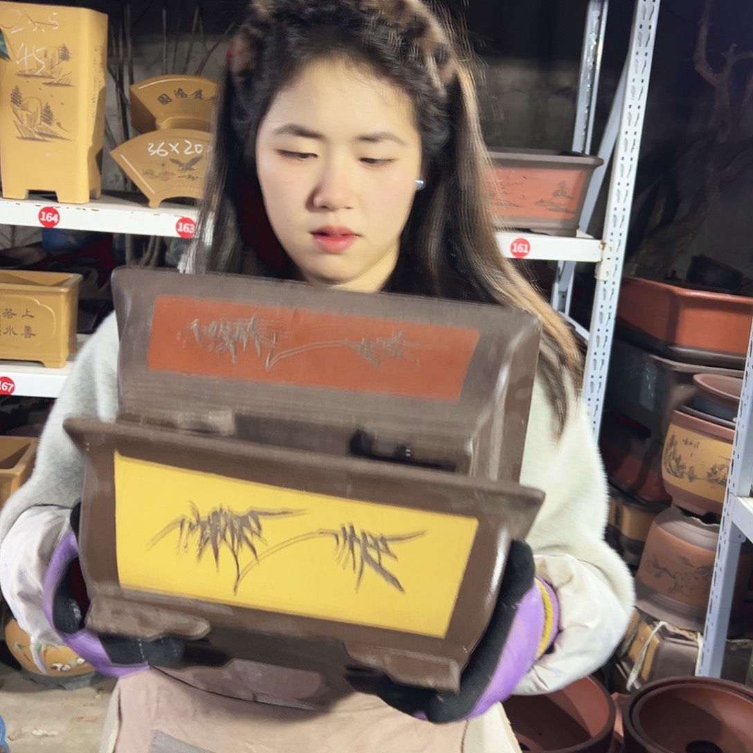 31红马槽+32黄马槽花盆