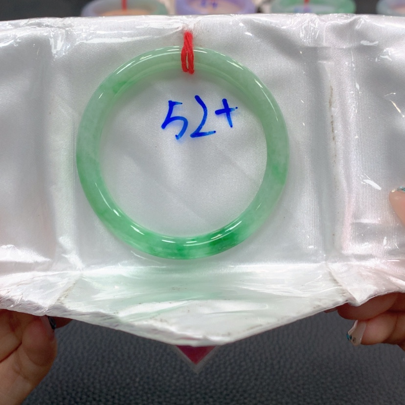 【闪购商品】翡翠手镯未镶嵌草****9翡翠
