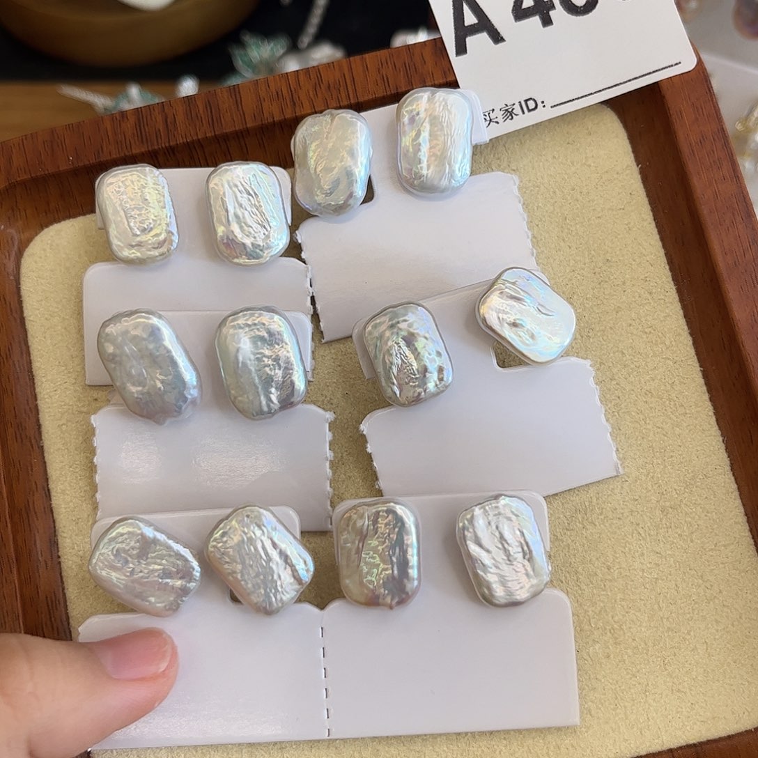 银S925镶嵌耳饰淡水珍珠
