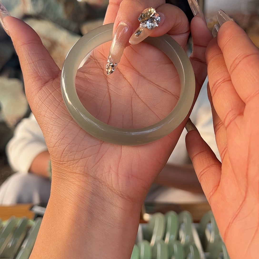 绿东陵冰晴水手镯