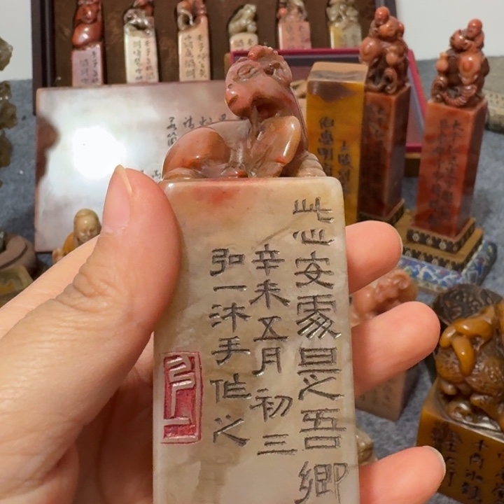 与***同石材手工艺品摆件