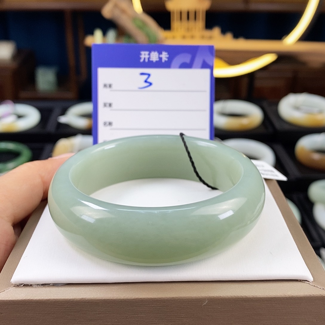 未镶嵌手镯和田玉仙**成