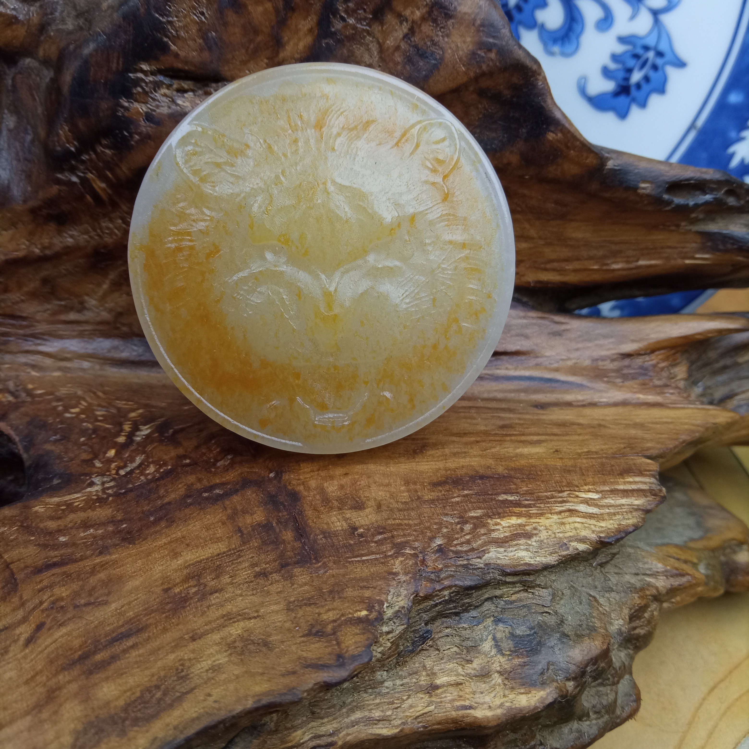 和田玉，61克，虎牌