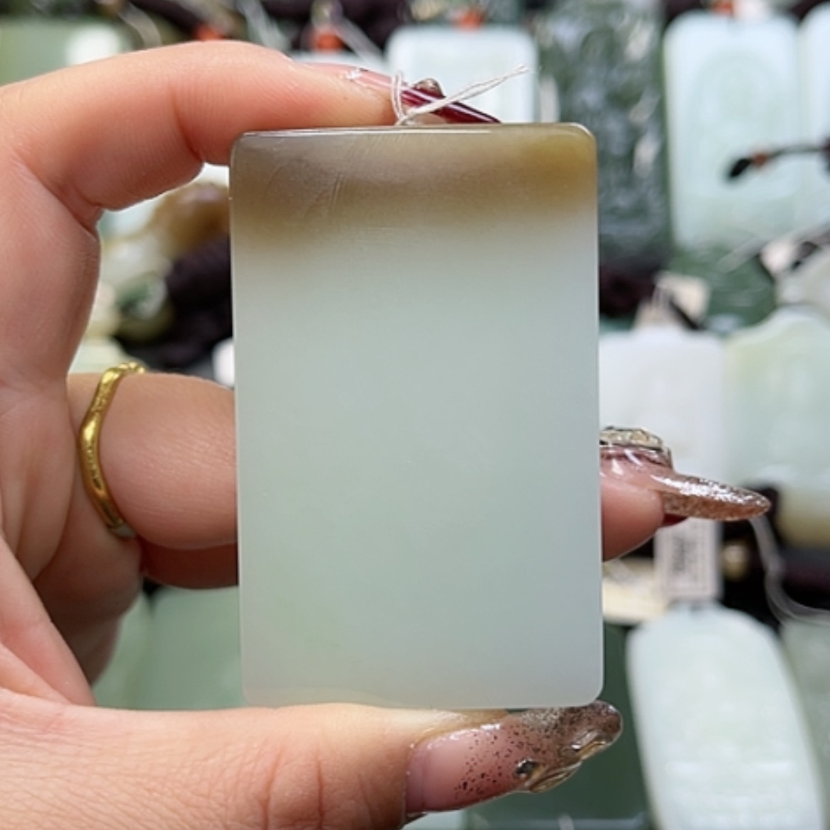 【闪购商品】和田玉颈饰未镶嵌L***?